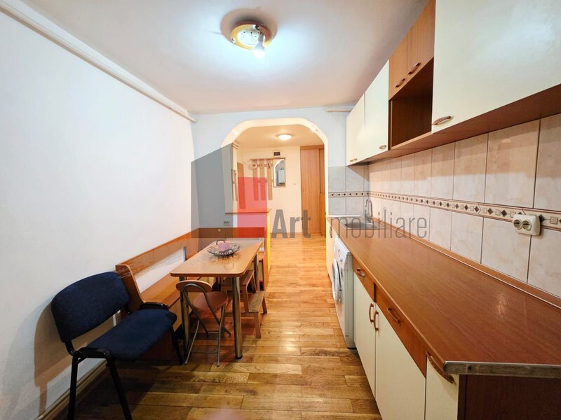 Crangasi Apartament spatios cu 4 camere