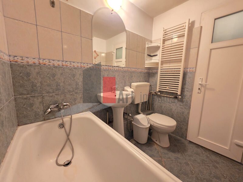 Crangasi Apartament spatios cu 4 camere