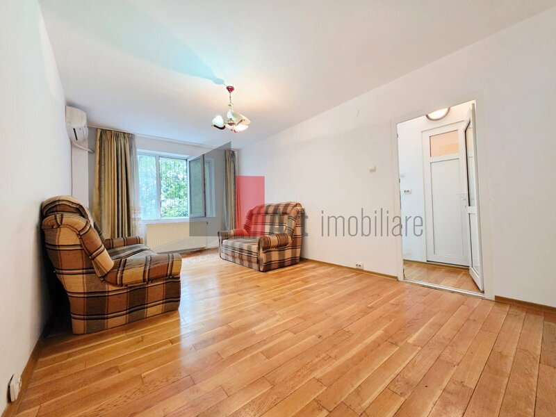 Crangasi Apartament spatios cu 4 camere