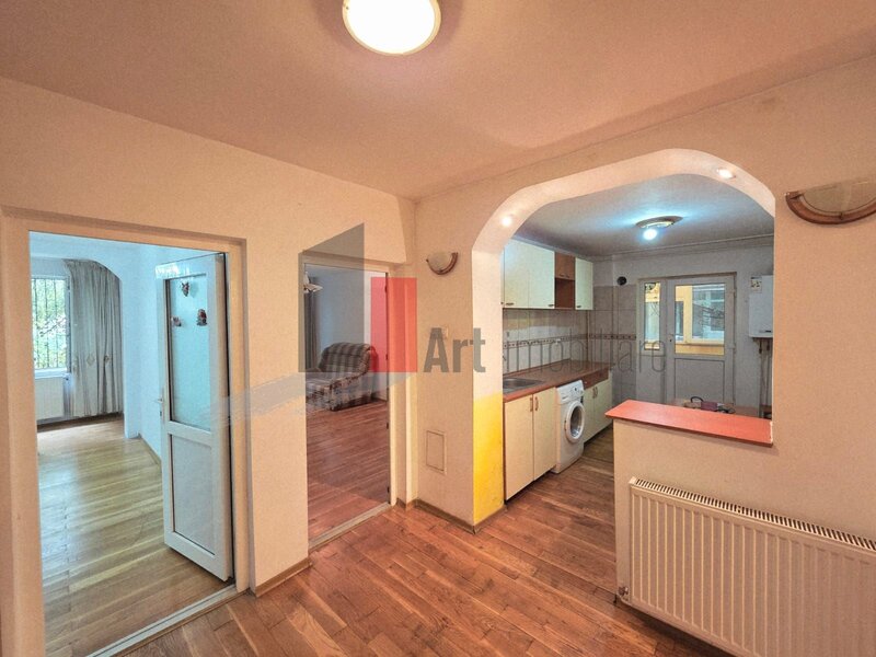 Crangasi Apartament spatios cu 4 camere