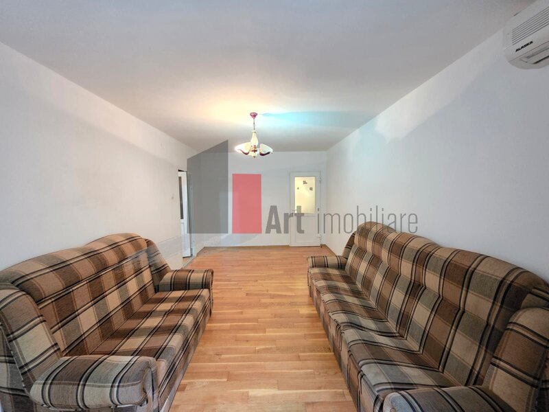 Crangasi Apartament spatios cu 4 camere